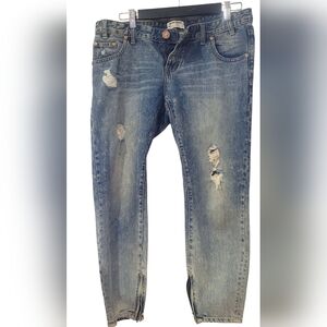One Teaspoon Freebird Distressed Blue Jeans. Size 29